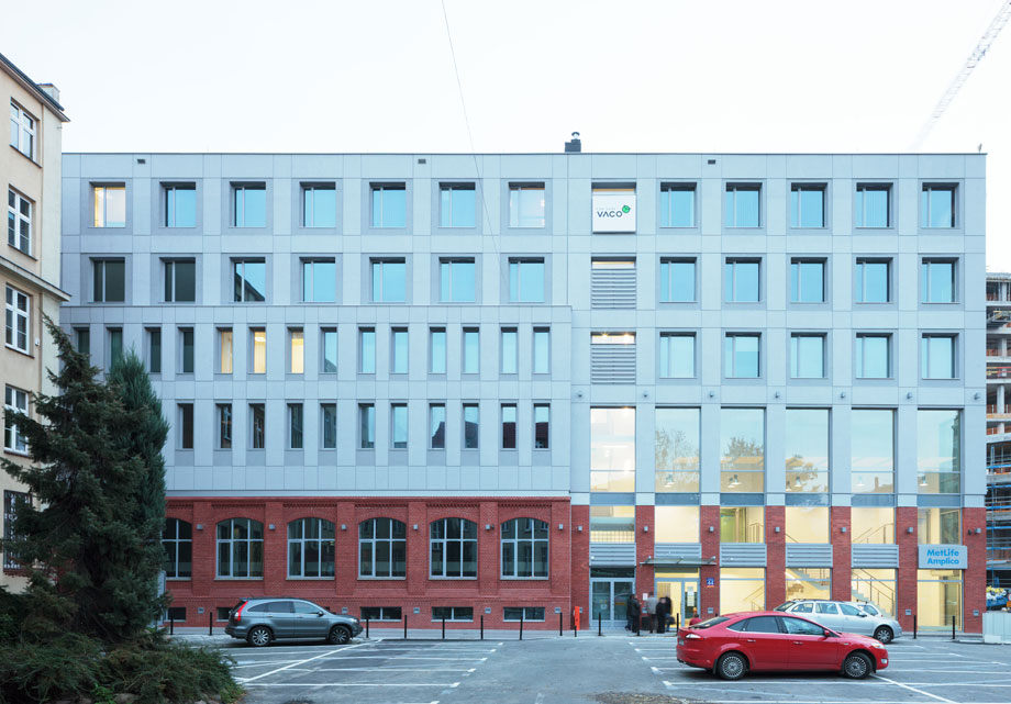 Budynek usługowo-handlowy Delta Office ul. Dąbrowskiego Wrocław3