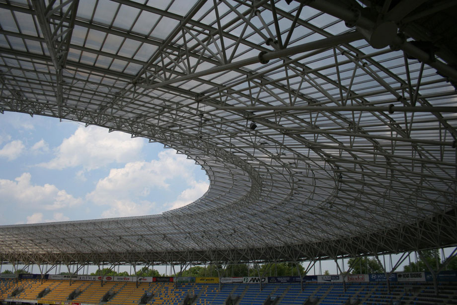 Rozbudowa zadaszenia stadionu żużlowego Toruń3